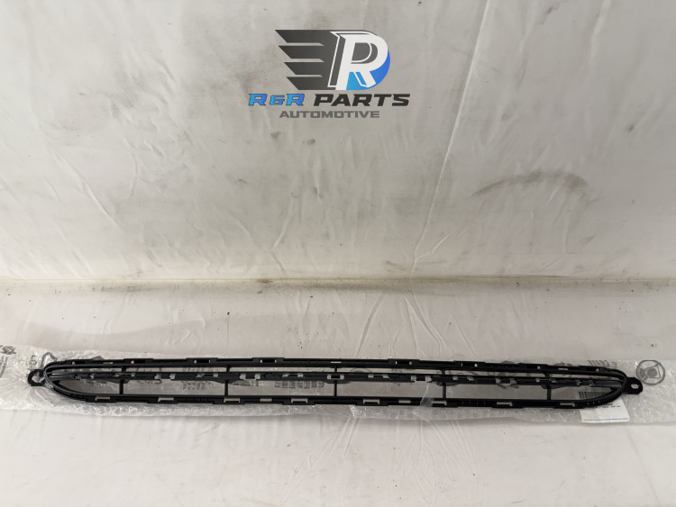 Voorbumper grille boven - Fiat 500 / 500C - OEM: 735642074 735619481