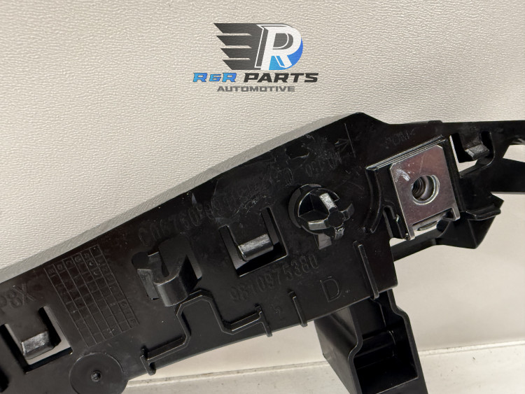 Bumpersteun rechts voor - Peugeot 3008 II - OEM: 9810975380