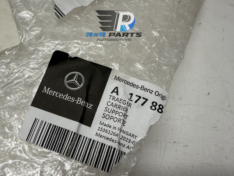 Grille inzet stuk rechts boven - Mercedes A-Klasse (177) - OEM: A1778883800