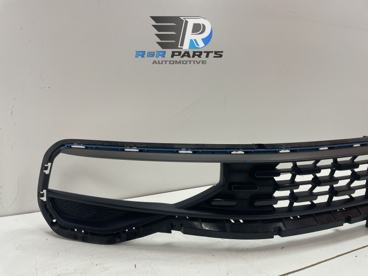Grille - Zwart / Blauw - (Lynk&Co 01) - OEM: 8890497340