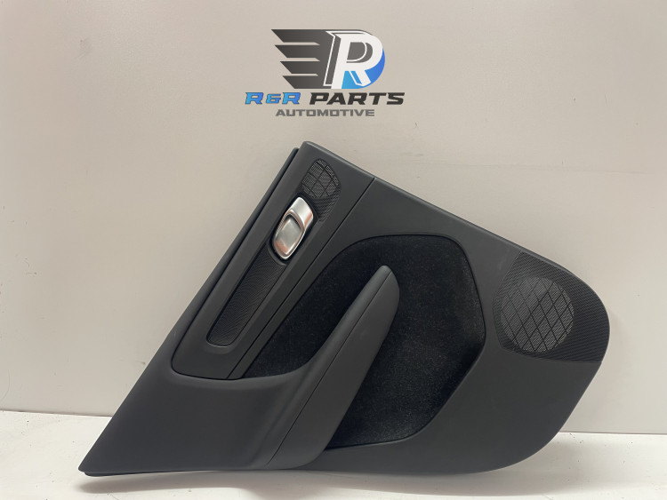 Deurbekleding links achter - (Volvo XC40) - OEM: 31407697 / 31407709