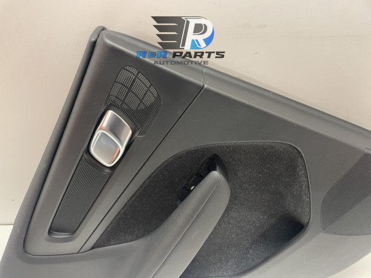 Deurbekleding links achter - (Volvo XC40) - OEM: 31407697 / 31407709