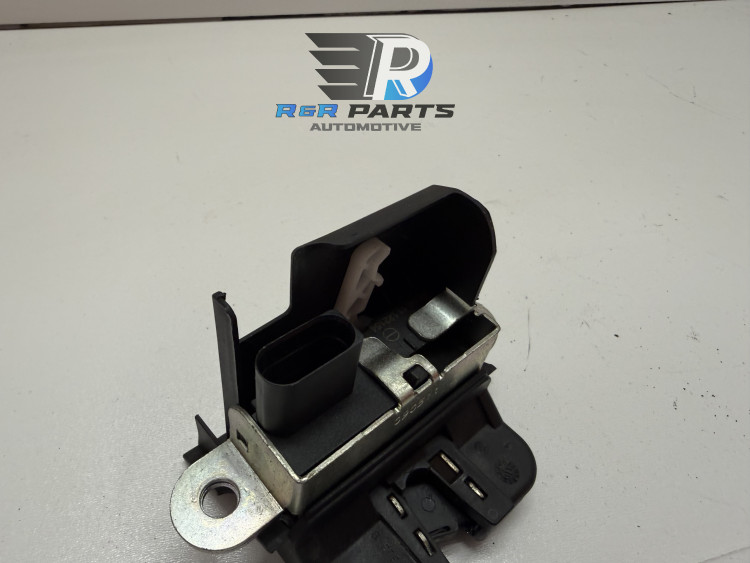 Achterklepslot - Volkswagen Polo (6R) - OEM: 6R0827505B