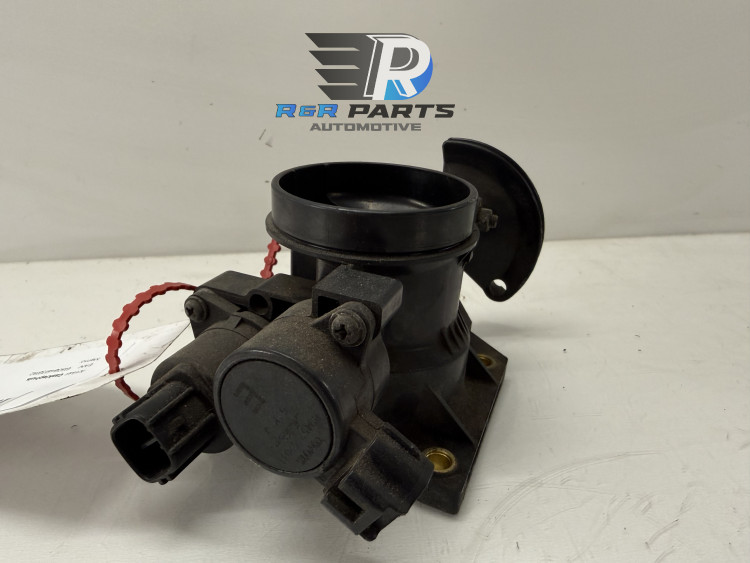 Gasklephuis - Kunstof - Peugeot 107 / Citroen C1 / Toyota Aygo - OEM: 163618