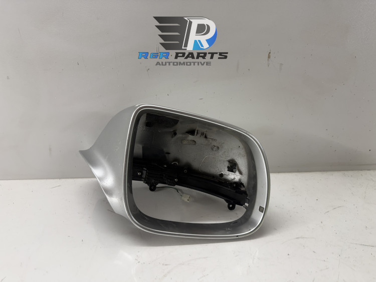 Spiegelkap rechts + knipperlicht - (Audi Q5) 2008-2017 - OEM: 8R0857528 8R0857528A + 4L0949102A 