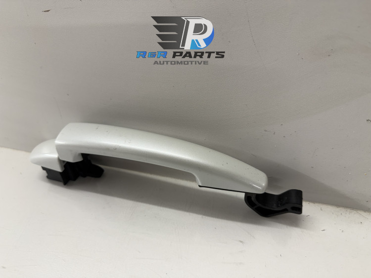 Buitendeurgreep rechts voor - (Peugeot 2008) - OEM: 9681635077