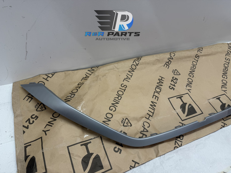 Voorbumper sierlijst - Zilver - Vw T-Roc - OEM: 2GA8075322UC