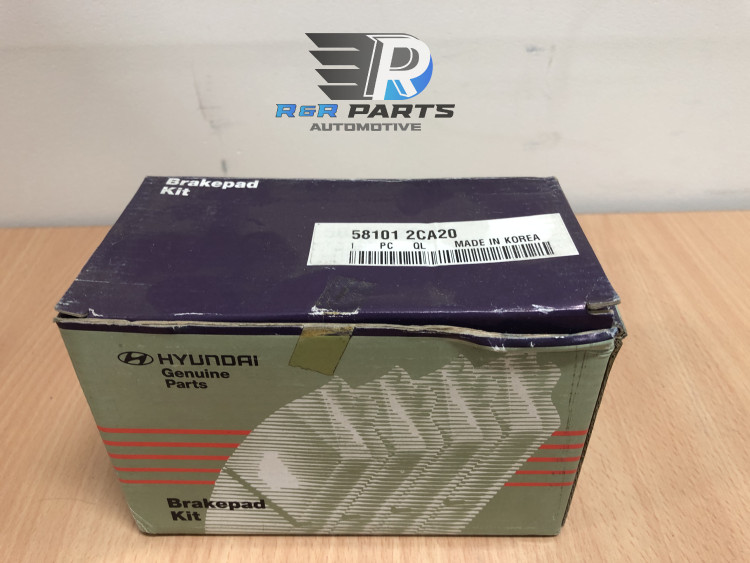 Remblokken set - Hyundai Tucson / Coupe / Elantra / Kia Sportage - Vooras - Nieuw origineel - OEM 581012CA20