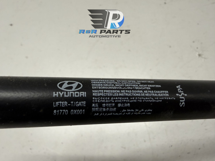 Gesveer achterklep - Hyundai i10 - OEM: 817700X000