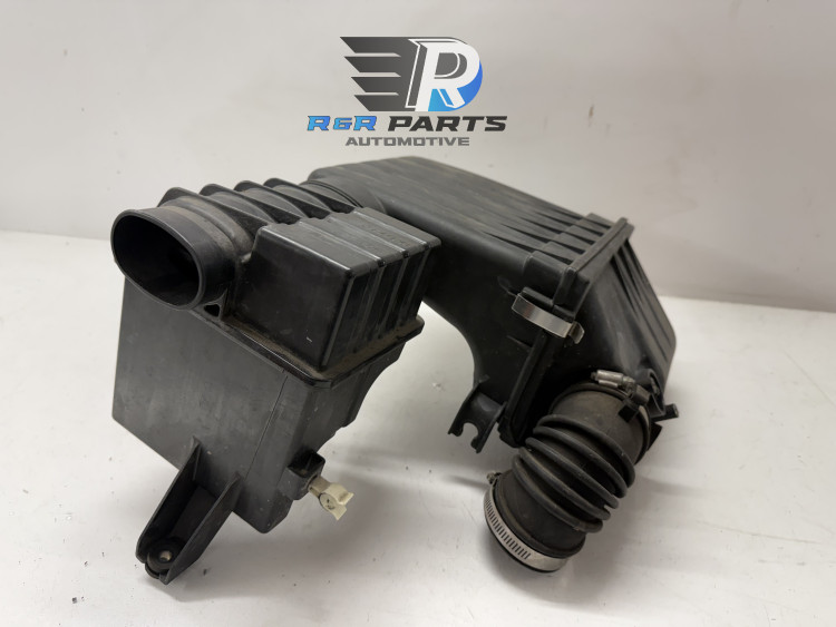 Luchtfilterhuis - Suzuki Swift III - OEM: 1370062J00