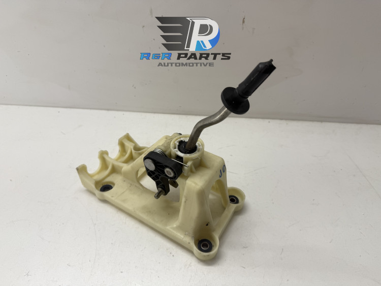 Schakelmechaniek in auto - Suzuki Swift III / IV - OEM: 2810063J05