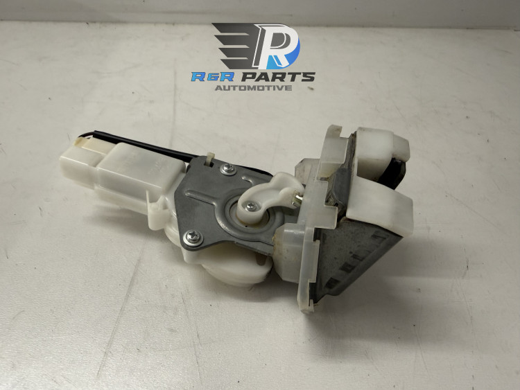 Slotmechaniek achterklep - Suzuki Swift III / SX4 - OEM: 8251063J00