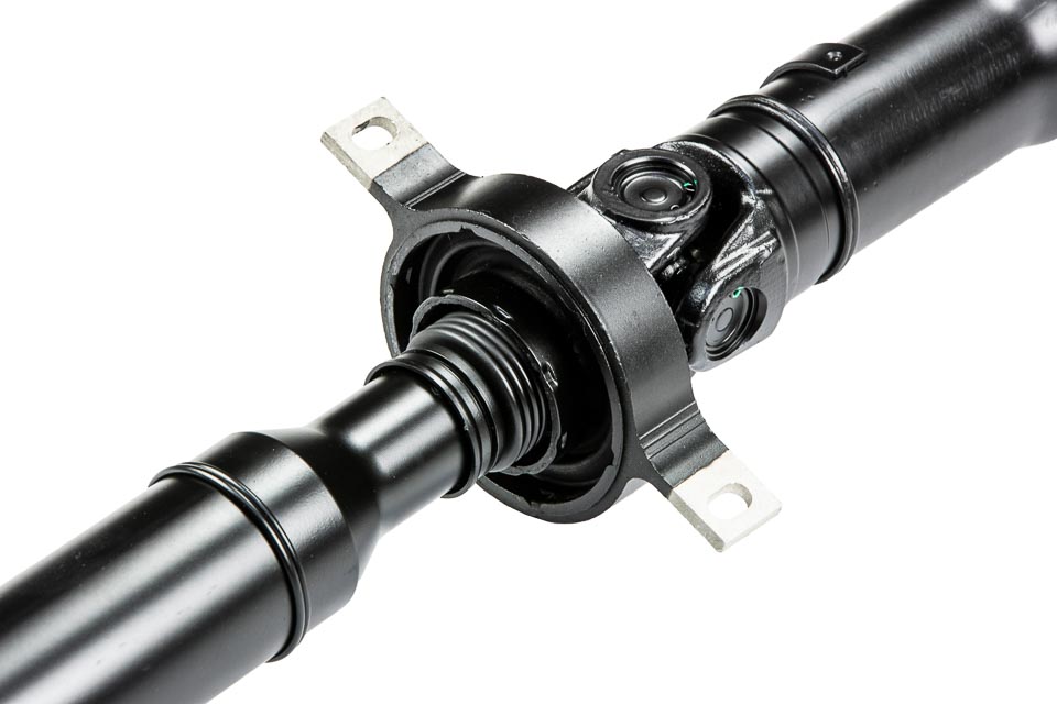 Tussenas / Cardanas - BMW 3-Serie (E90) / X1 (E84) - 1.6i / 1.8i - OEM 26107531307 26107565103